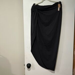 Skims Swim Skirt